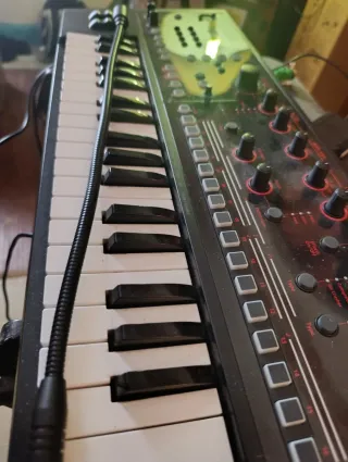 Roland JD-Xi Sintetizador