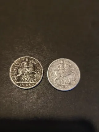 10 Céntimos España 1940. 2 monedas
