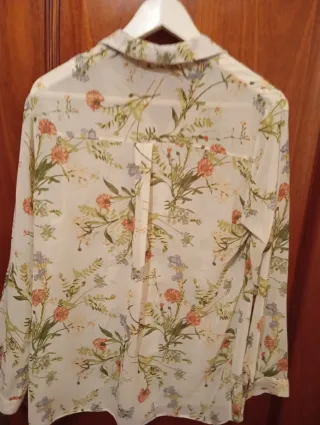 Camisa estampada flores