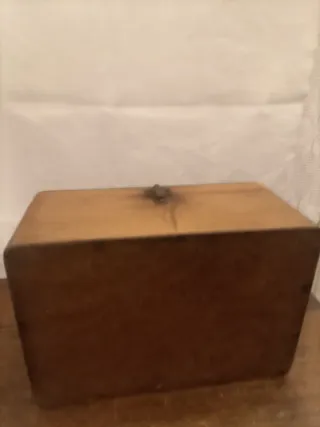 Caixa Madeira Primeiros Socorros Seguradora