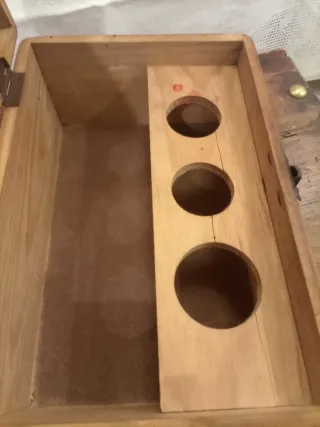 Caixa Madeira Primeiros Socorros Seguradora