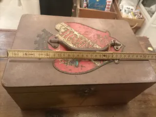 Caixa Madeira Primeiros Socorros Seguradora