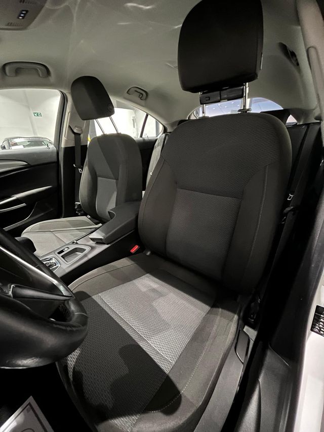 Opel Insignia 1.6CDTi Selective 136cv - 2017