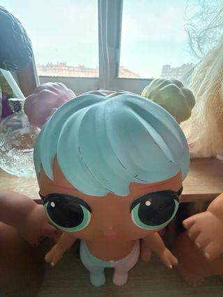 Lote Muñeca Bratz y LOL