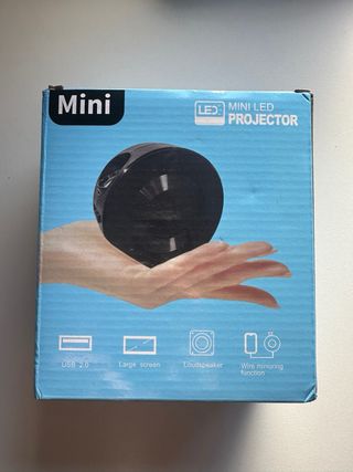 Mini Proyector LED Negro
