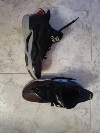 Zapatillas Jordan Niño Talla 37.5