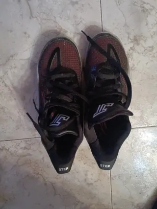 Zapatillas Jordan Niño Talla 37.5