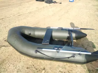 Barca hinchable Fox EOS 215