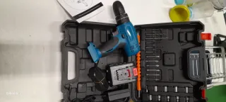 Taladro Inalámbrico con Maletín y Cargador