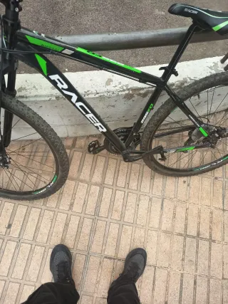 Bicicleta Todoterreno Racer Negra