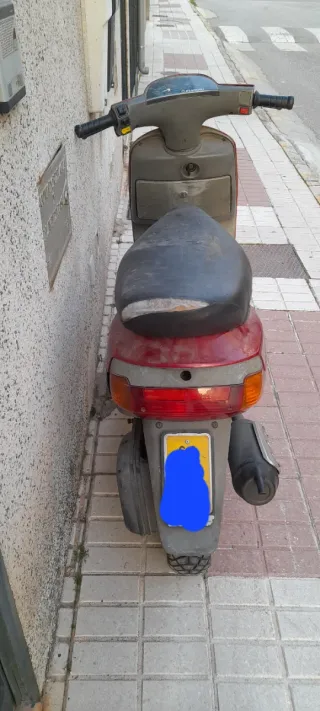 Piaggio Zip 49cc Scooter