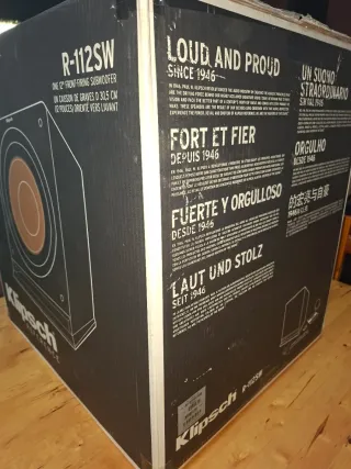 Subwoofer Klipsch Negro y Dorado