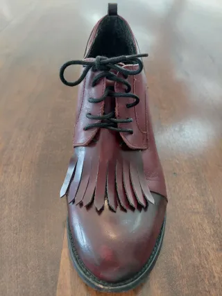 Mocasines Burdeos Tacón con Flecos