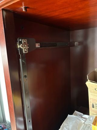 Mueble TV Caoba con Puertas de madera