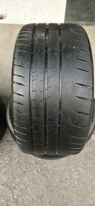 Michelin Pilot Sport Cup 2 (265/35 ZR18)