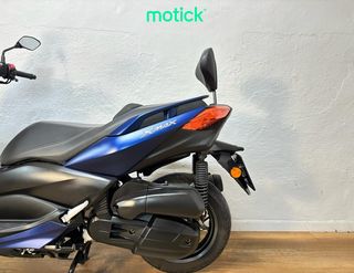 YAMAHA XMAX 125