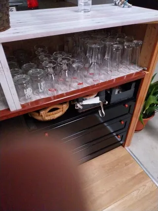 Aplique de pared dorado y cristal