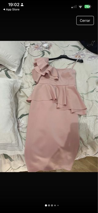Vestido rosa sin estrenar. Etiqueta puesta. 295€