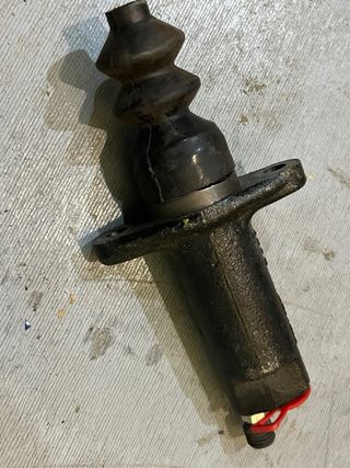 Cilindro esclavo embrague Toyota Land Cruiser J90