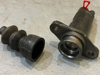 Cilindro esclavo embrague Toyota Land Cruiser J90