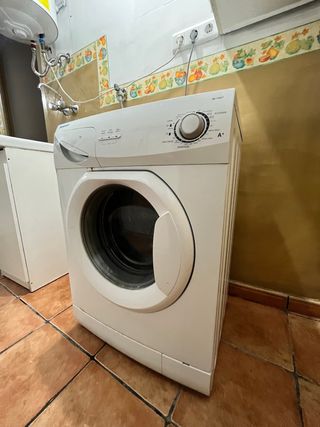 Lavadora Carga Frontal Benavent 7kg