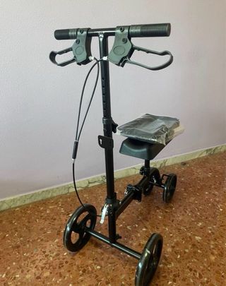 Patinete de movilidad reducida negro