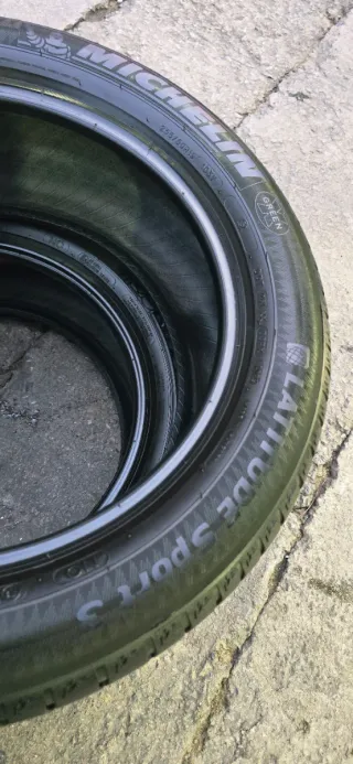 Neumático Michelin 255/50 R19