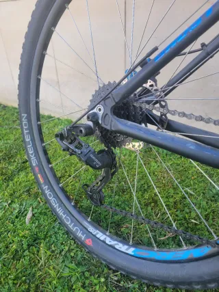 Bicicleta MTB Ghost Negra y Naranja