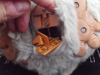 juguete furbi o furby funky de color blanco  ,  ha