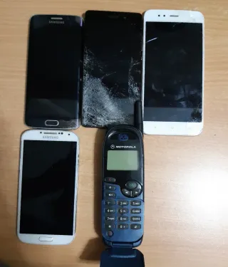 Lote 9 Móviles (para piezas)