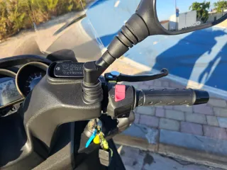 Kymco 300i en muy buen estado
