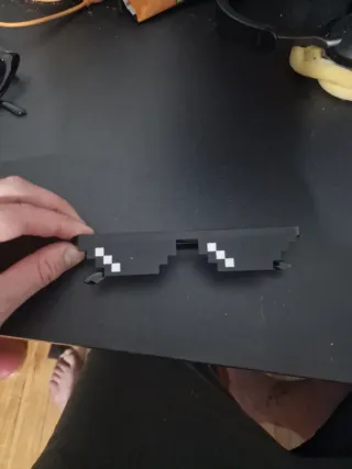 Gafas de fiesta pixeladas