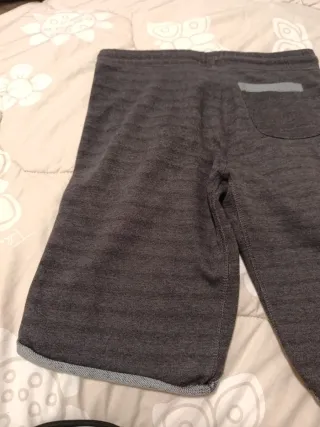 Pantaloncini bambino grigi con zip