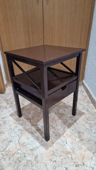 Mesita auxiliar antigua