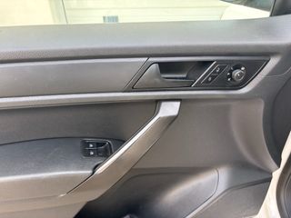 VOLKSWAGEN CADDY COMBI 4M 122CV