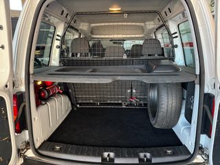 VOLKSWAGEN CADDY COMBI 4M 122CV