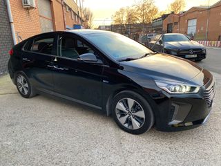 IMPECABLE!!! HYUNDAI IONIQ HIBRIDO ENCHUFABLE
