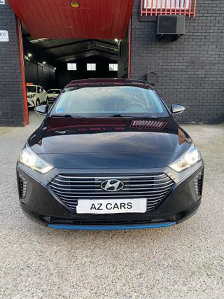 IMPECABLE!!! HYUNDAI IONIQ HIBRIDO ENCHUFABLE