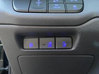 IMPECABLE!!! HYUNDAI IONIQ HIBRIDO ENCHUFABLE