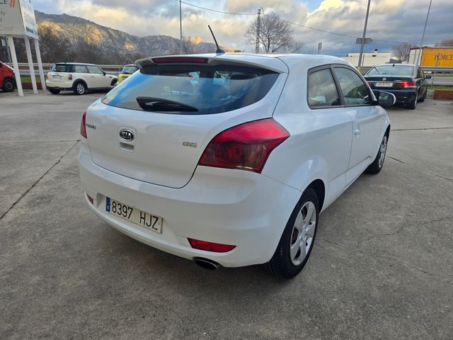 KIA Ceed 2012