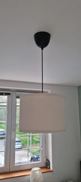 Lámpara de techo Ikea blanca