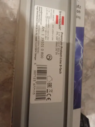 Regleta 8 enchufes Brennenstuhl Premium Protect