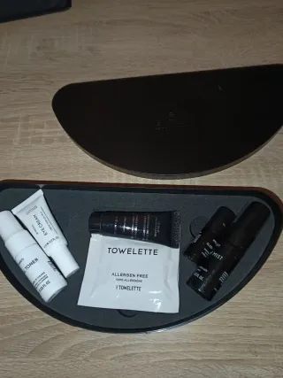 Zapatos de tacón beige con regalo