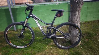 Bicicleta GIANT Trance 2 LTD Talla S con 3 regalos
