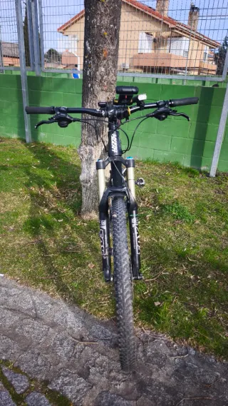 Bicicleta GIANT Trance 2 LTD Talla S con 3 regalos