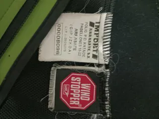 Chaqueta Ternua verde y gris