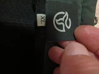 Chaqueta Ternua verde y gris