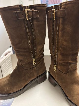 Botas altas de piel marrones