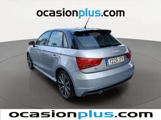 Audi A1 Sportback Adrenalin 1.4 TDI ultra 66 kW (90 CV)