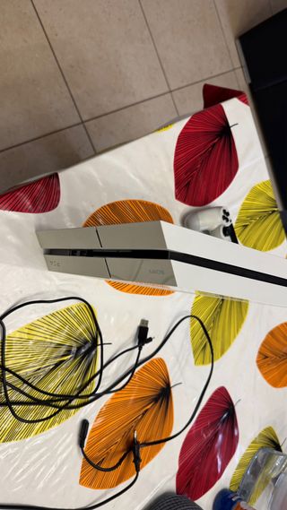 PS4 (PlayStation 4) Blanca